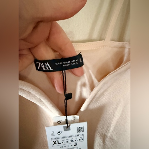 Zara Cream Mini Skirt - Picture 4 of 5